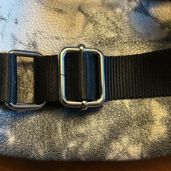 AIMEE KESTENBERG Broadway Mini Crossbody Vanilla Black Tie Dye - Picture 6 of 10